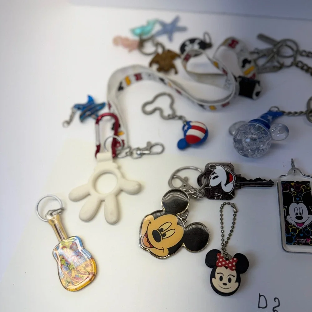 Disney Mickey Minnie Lot 17 pcs Keychains Lanyard‎ Coca-Cola Atlanta Photo Frame